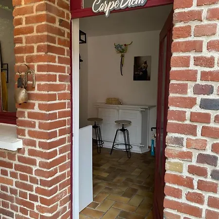 Nyaraló Logis Carpe Diem Independant Dans La Fermette Sur Cours Au Carre Proche D'arras