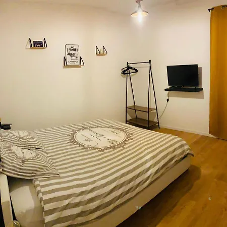 Σπίτι διακοπών Logis Carpe Diem Independant Dans La Fermette Sur Cours Au Carre Proche D'arras